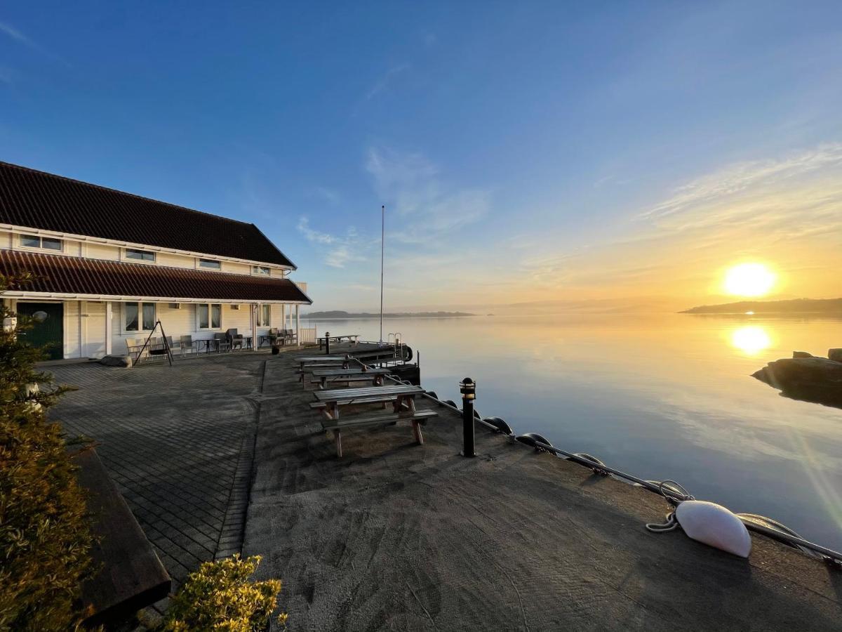 Sjoberg Hotell Og Ferie Leiligheter Osthusvik Экстерьер фото