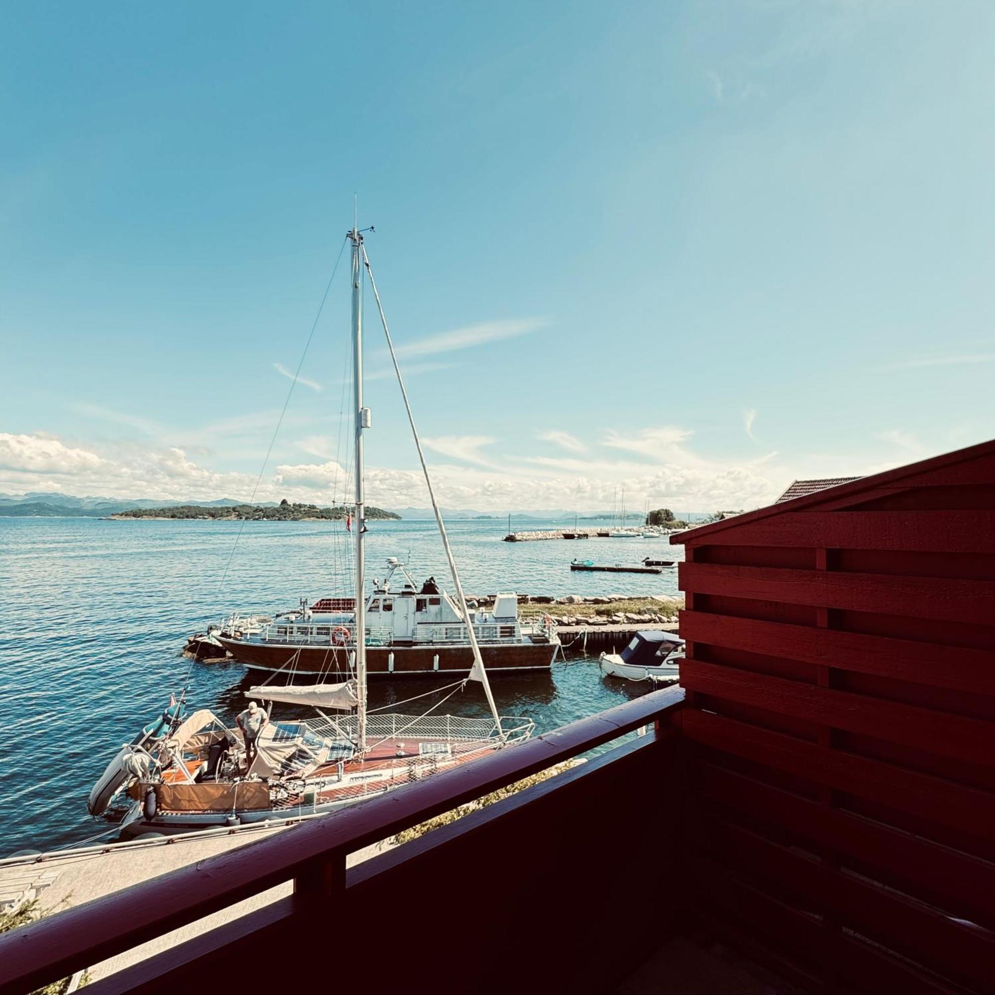 Sjoberg Hotell Og Ferie Leiligheter Osthusvik Экстерьер фото