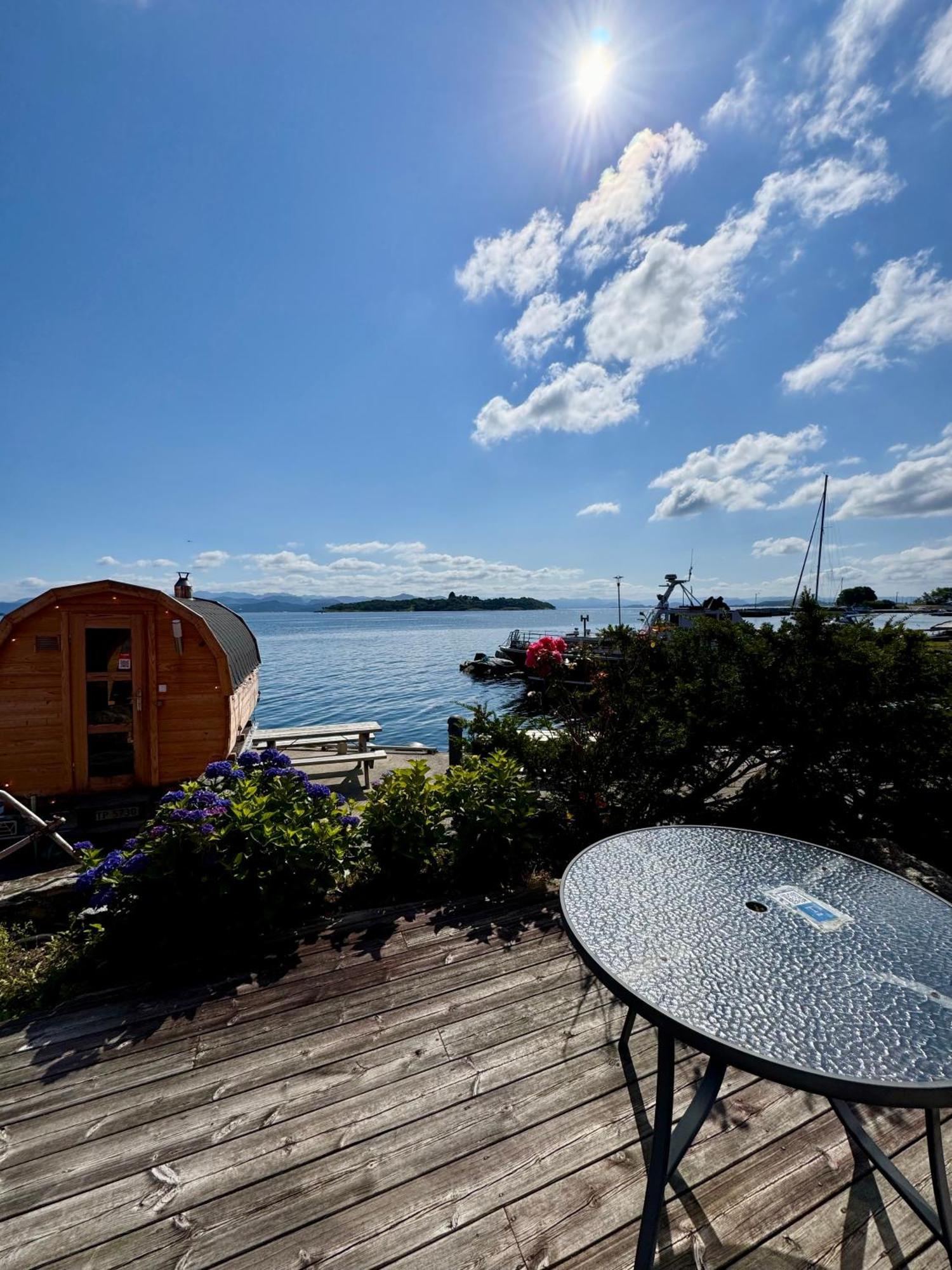 Sjoberg Hotell Og Ferie Leiligheter Osthusvik Экстерьер фото